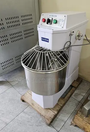 Commercial Spiral Dough Mixer Hs30 12.5kg