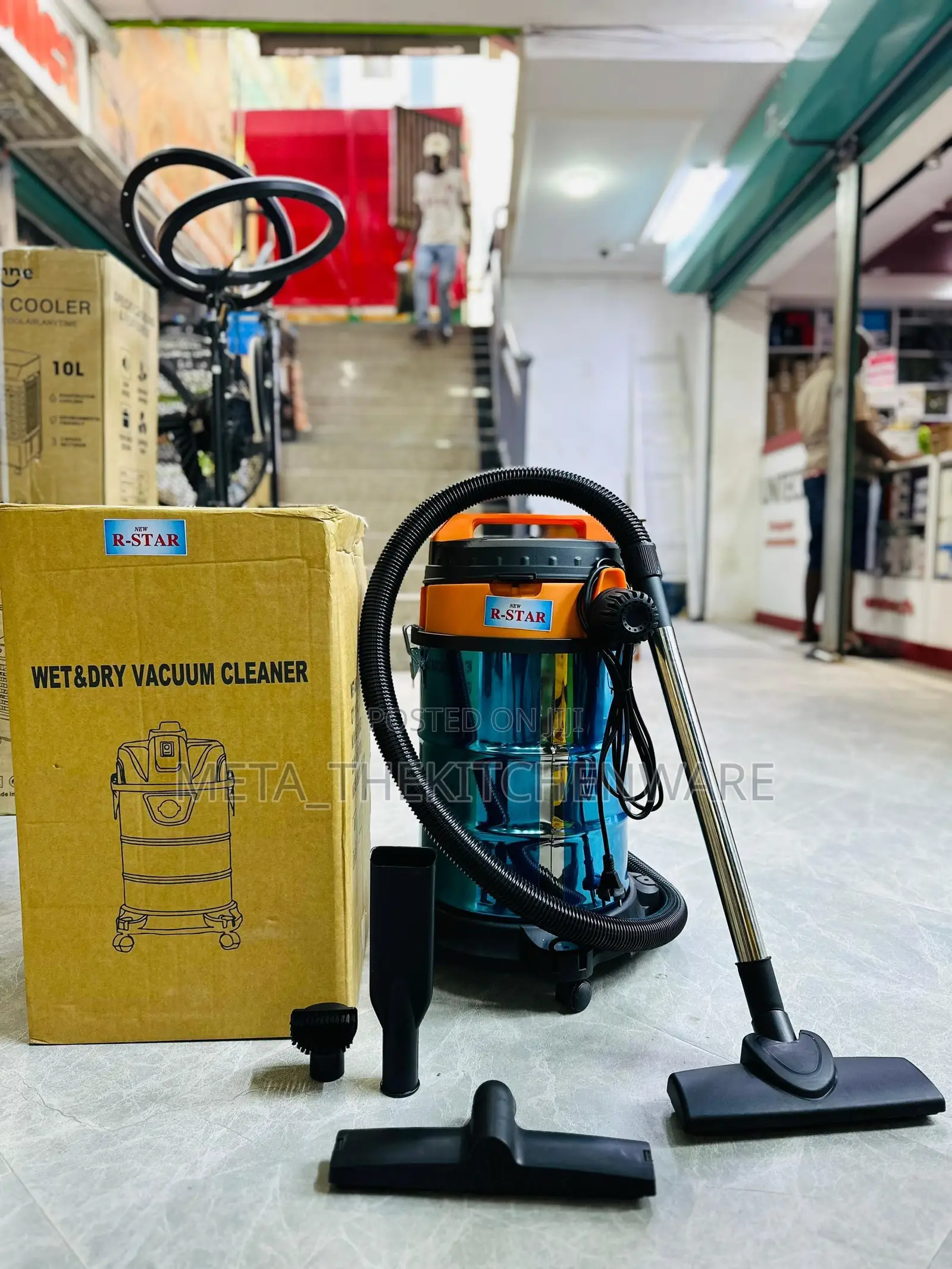 R-Star Wet and Dry Vacuum Cleaner 25l