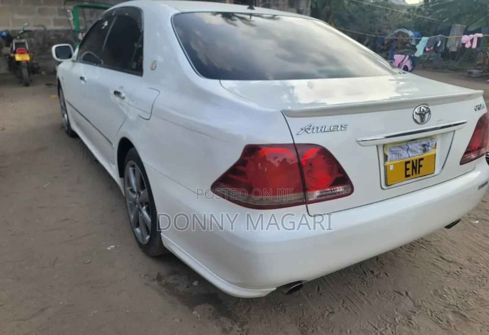 Toyota Crown 2006 White