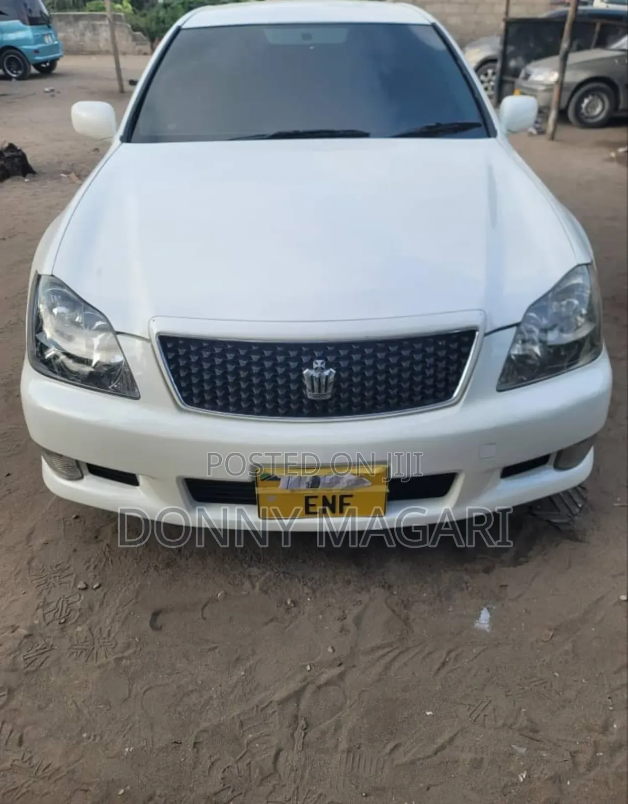 Toyota Crown 2006 White