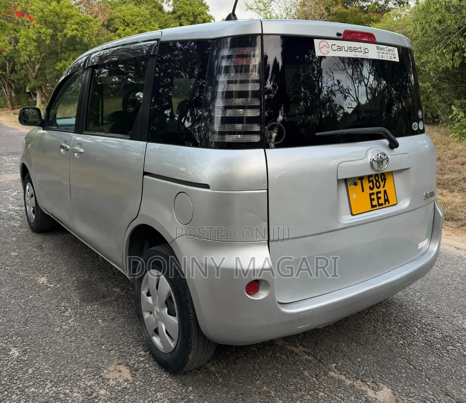 Toyota Sienta 2006 Silver