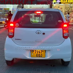 Toyota Passo 2011 White