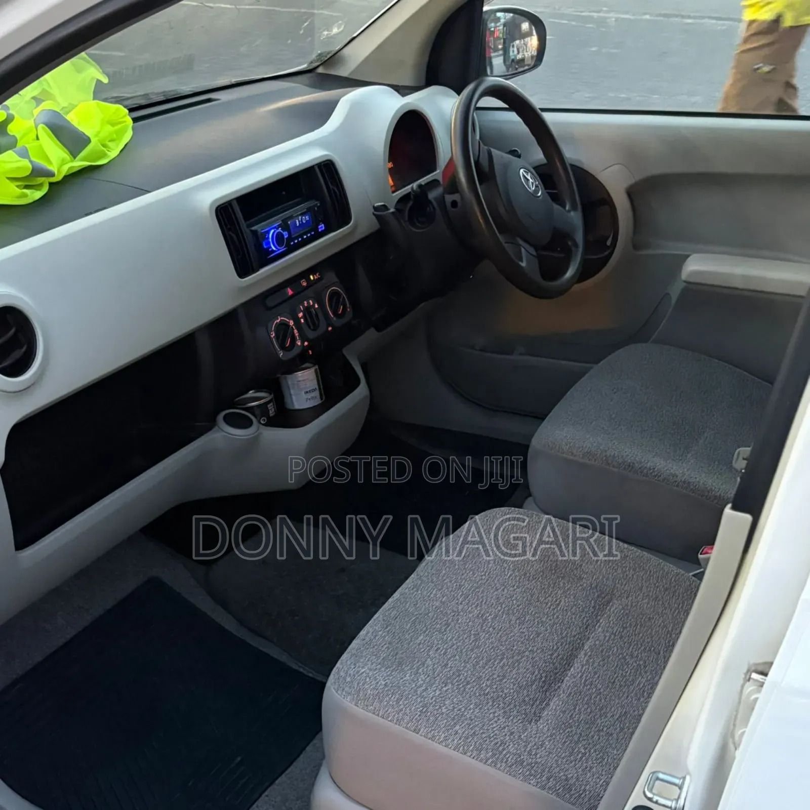 Toyota Passo 2011 White