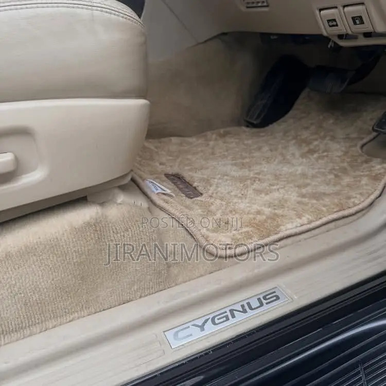 Toyota Land Cruiser 100 4.7 Executive 2007 Gray