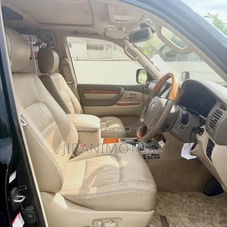 Toyota Land Cruiser 100 4.7 Executive 2007 Gray