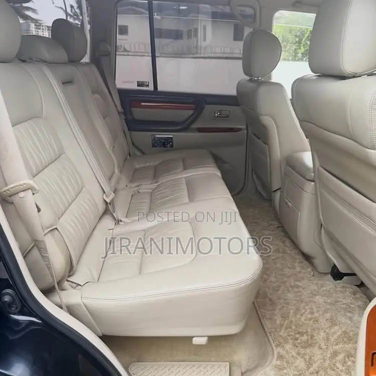 Toyota Land Cruiser 100 4.7 Executive 2007 Gray