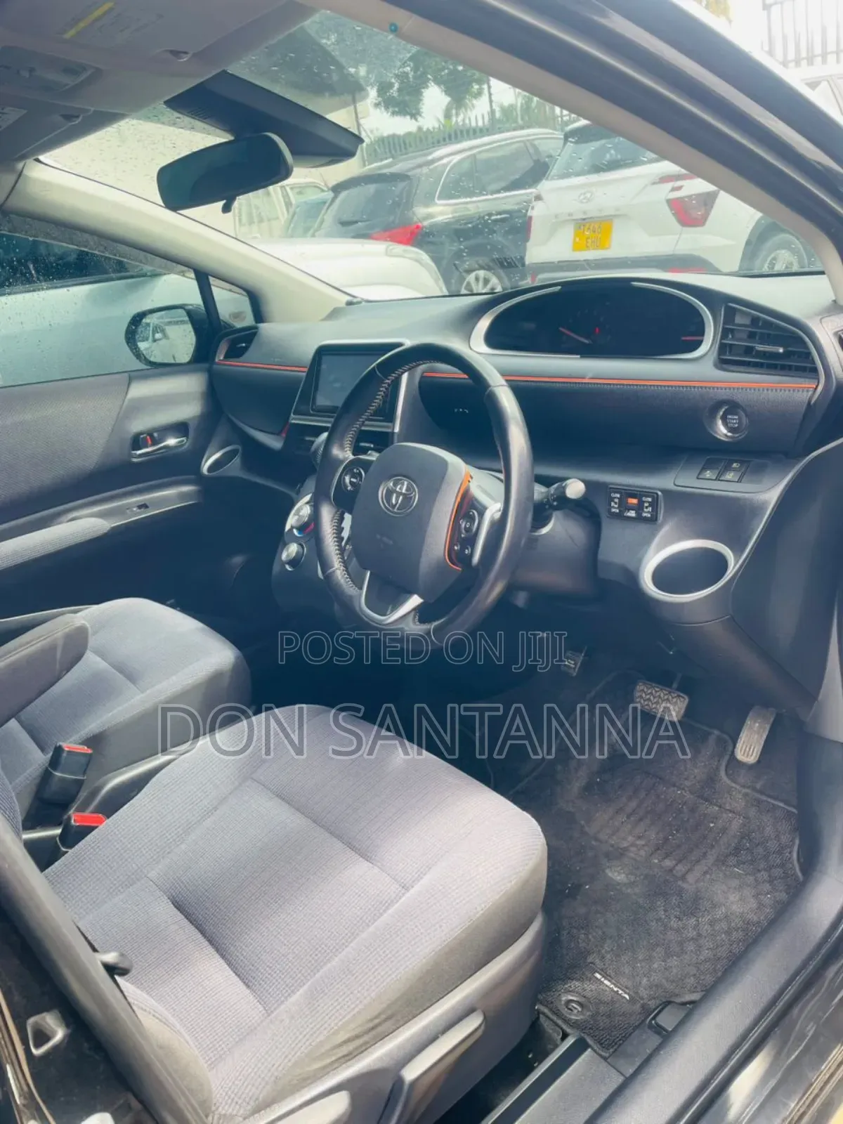 Toyota Sienta 2015 Black