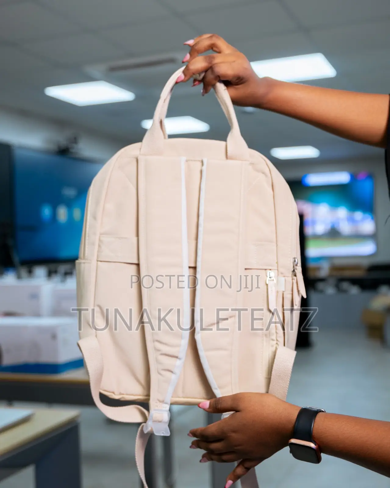 Wiwu Ora Backpack