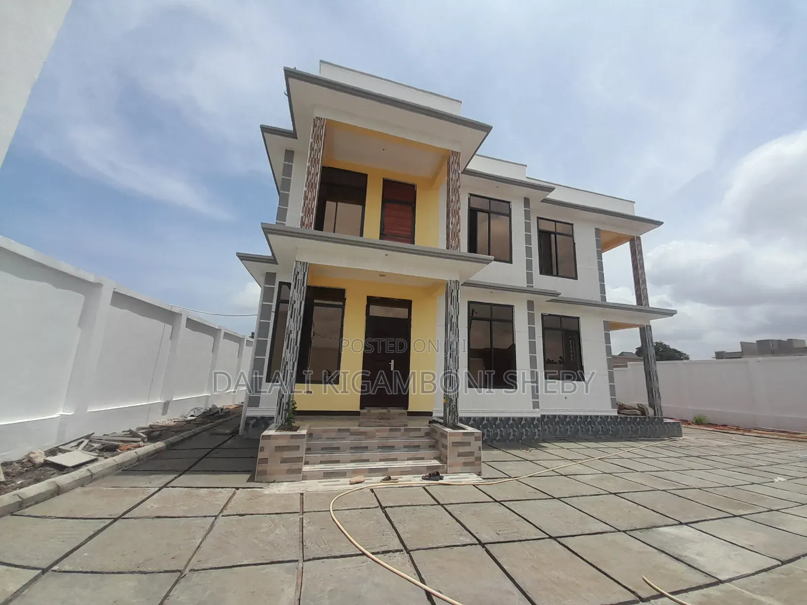 6bdrm House in Kigamboni Kisota for sale