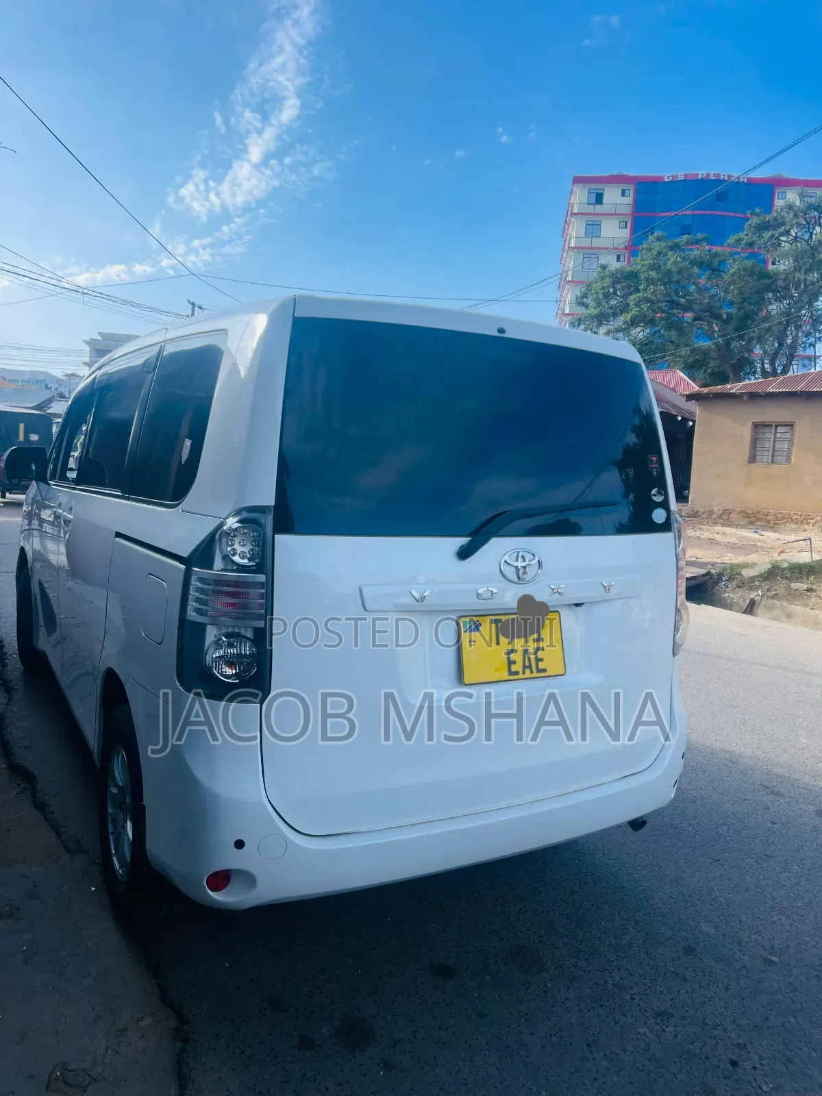 Toyota Noah 2008 White