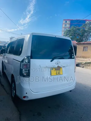 Toyota Noah 2008 White