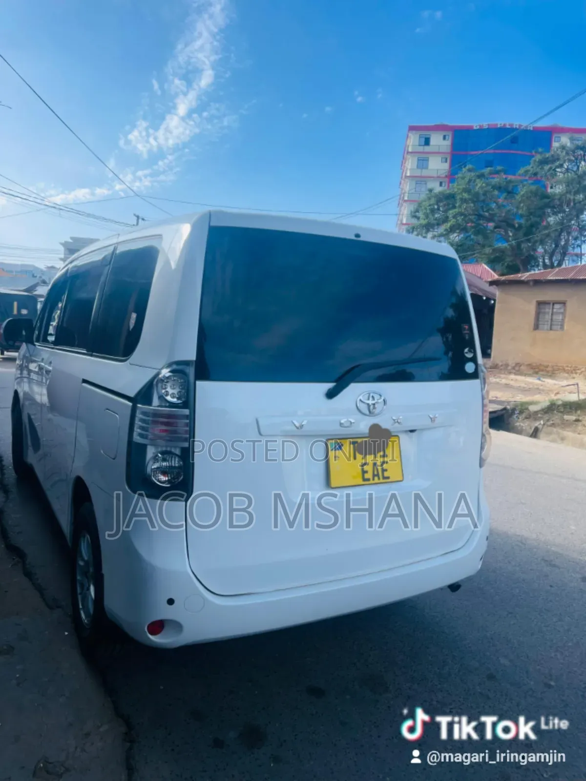 Toyota Noah 2008 White