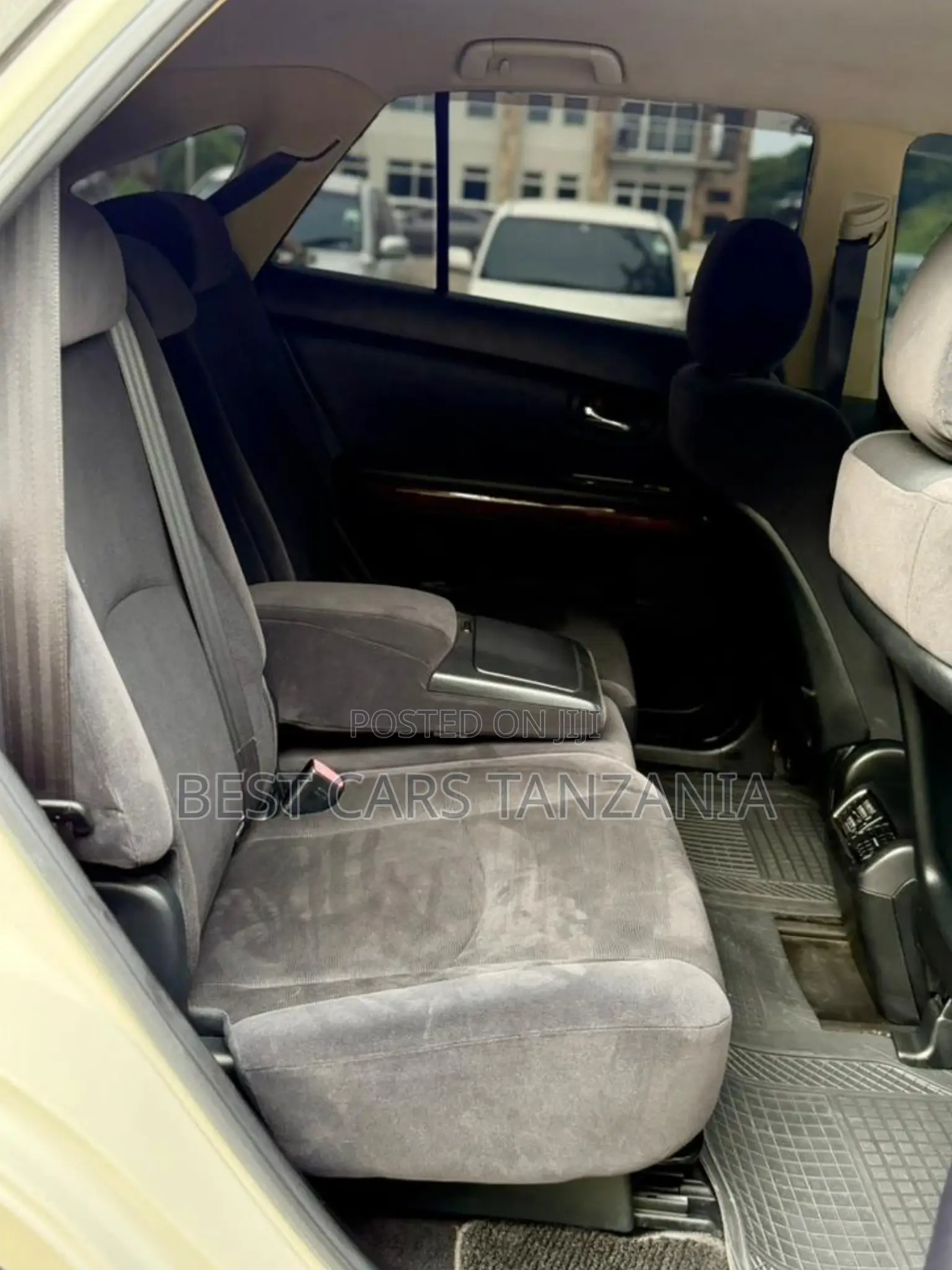Toyota Harrier 2005 White