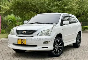 Toyota Harrier 2005 White