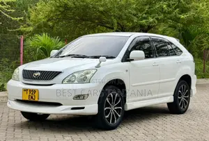 Toyota Harrier 2005 White