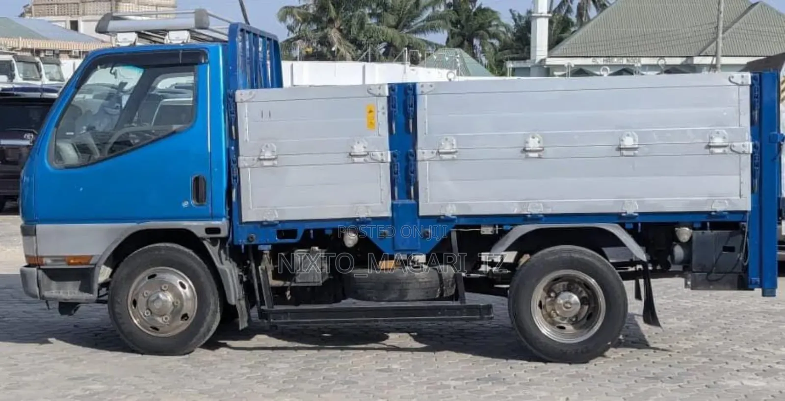 Mitsubishi Canter 1998 Blue