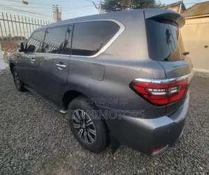 Nissan Patrol 2022 Gray