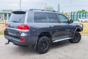 Toyota Land Cruiser 2020 Gray