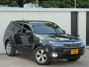 Subaru Forester 2010 Black