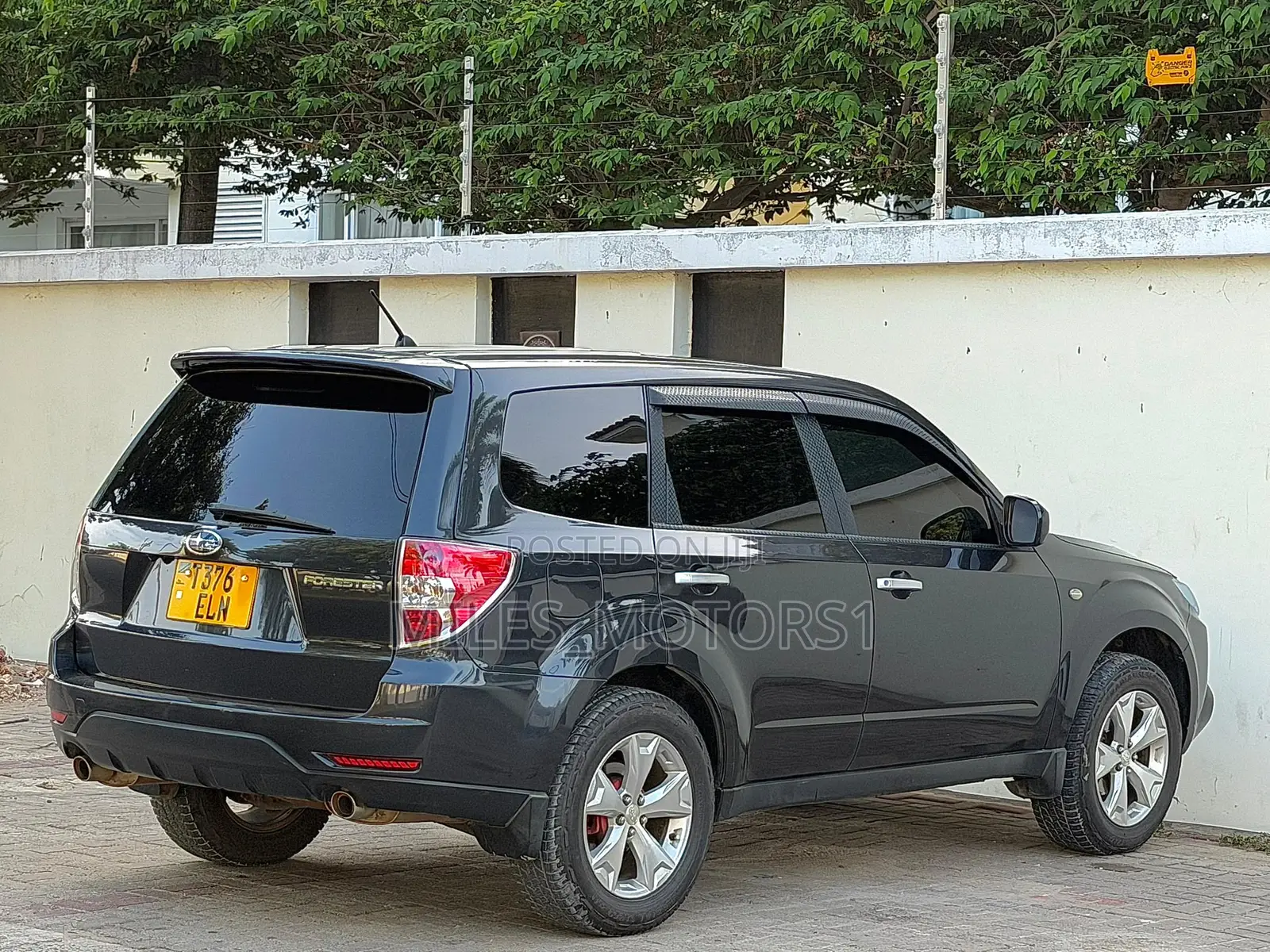 Subaru Forester 2010 Black