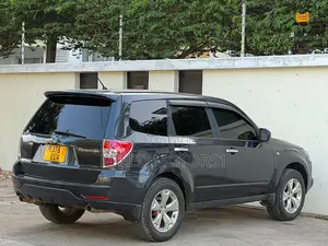Subaru Forester 2010 Black