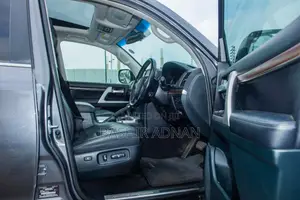 Toyota Land Cruiser 4.5 V8 TD 2020 Gray