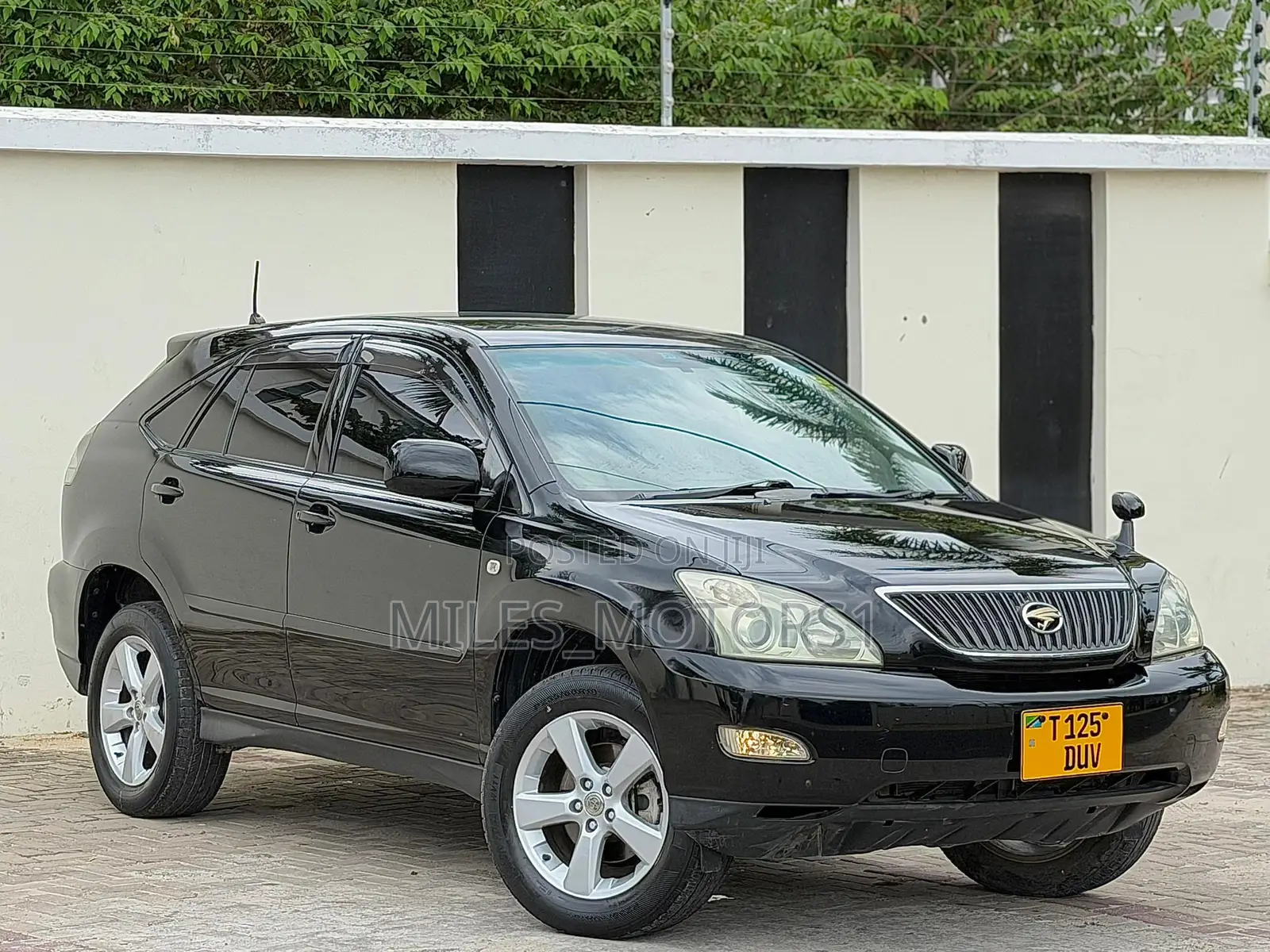Toyota Harrier 2005 Black