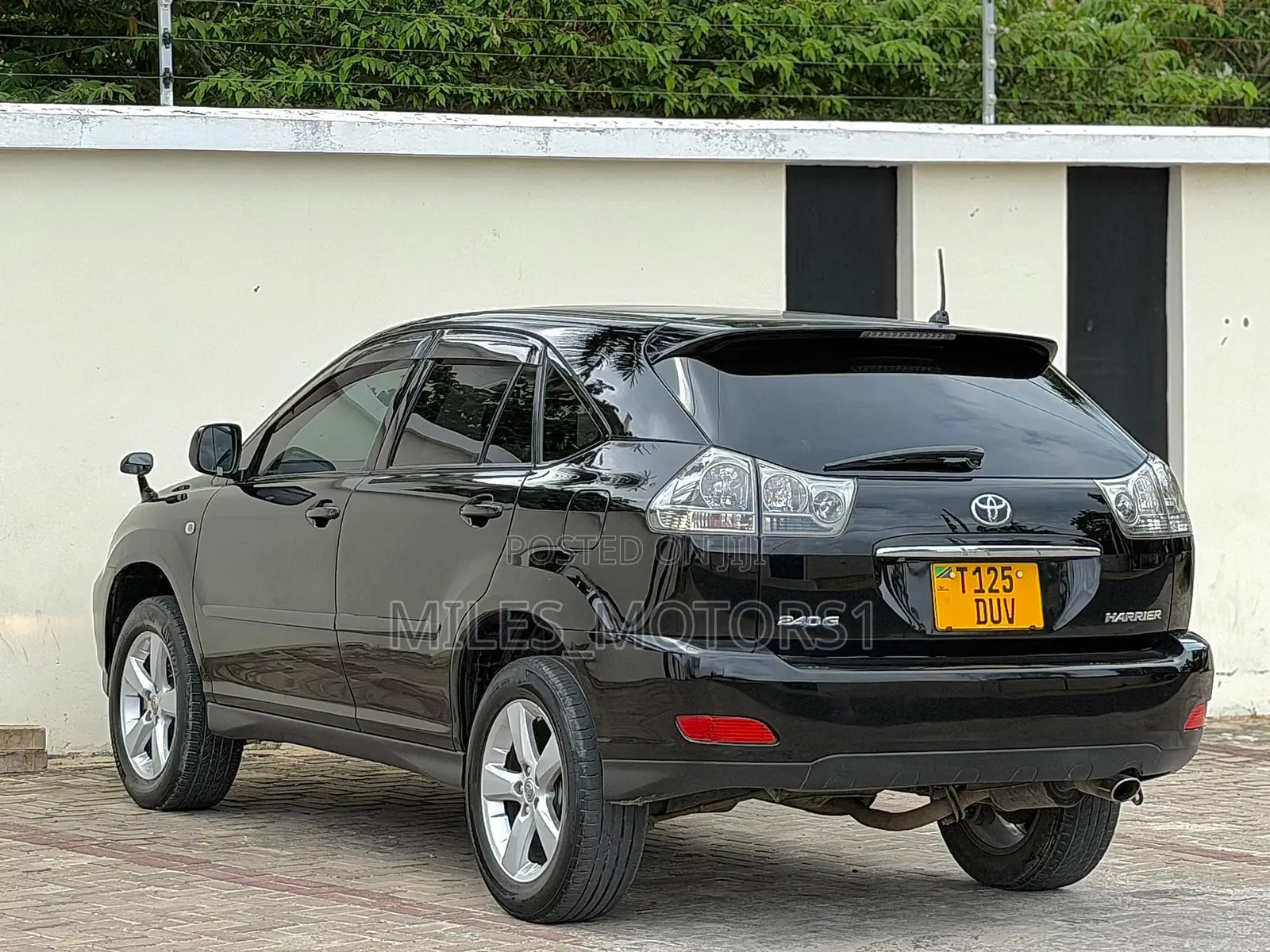 Toyota Harrier 2005 Black