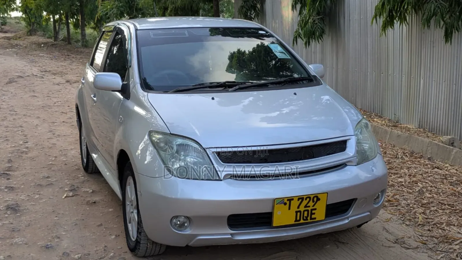Toyota IST 2005 Silver