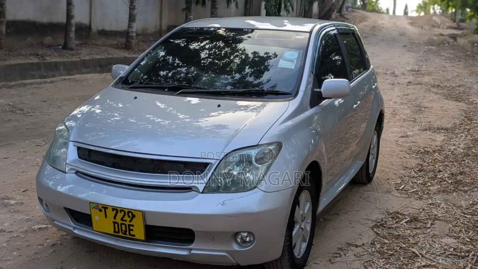 Toyota IST 2005 Silver