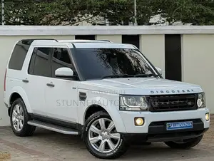 Land Rover Discovery 2014 White