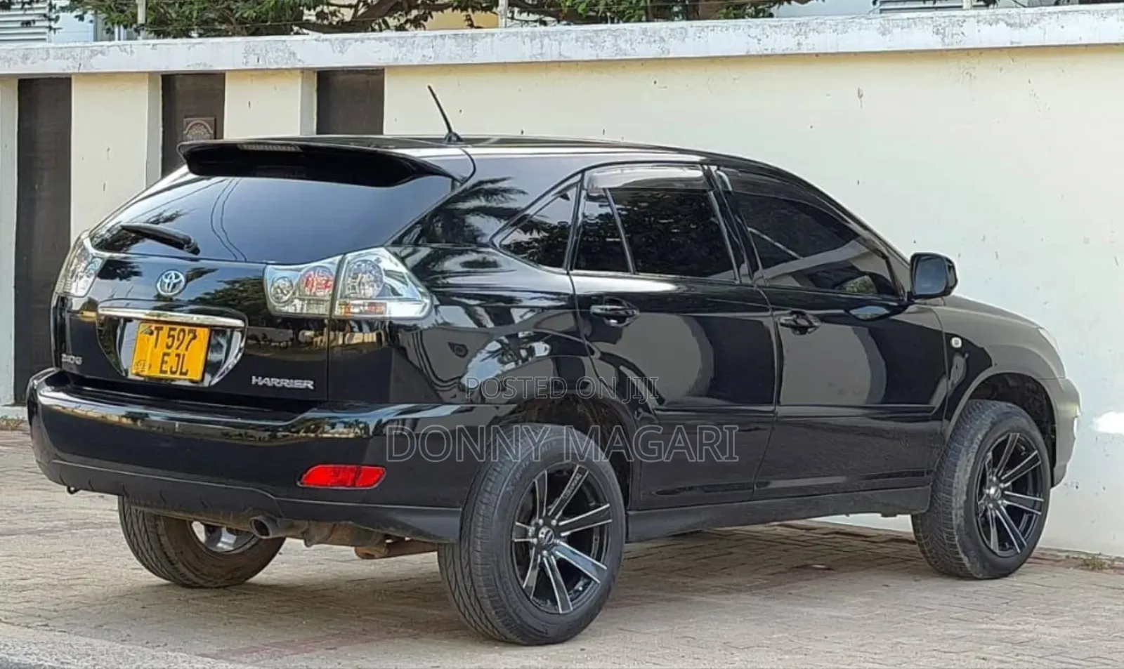 Toyota Harrier 2.4 2006 Black