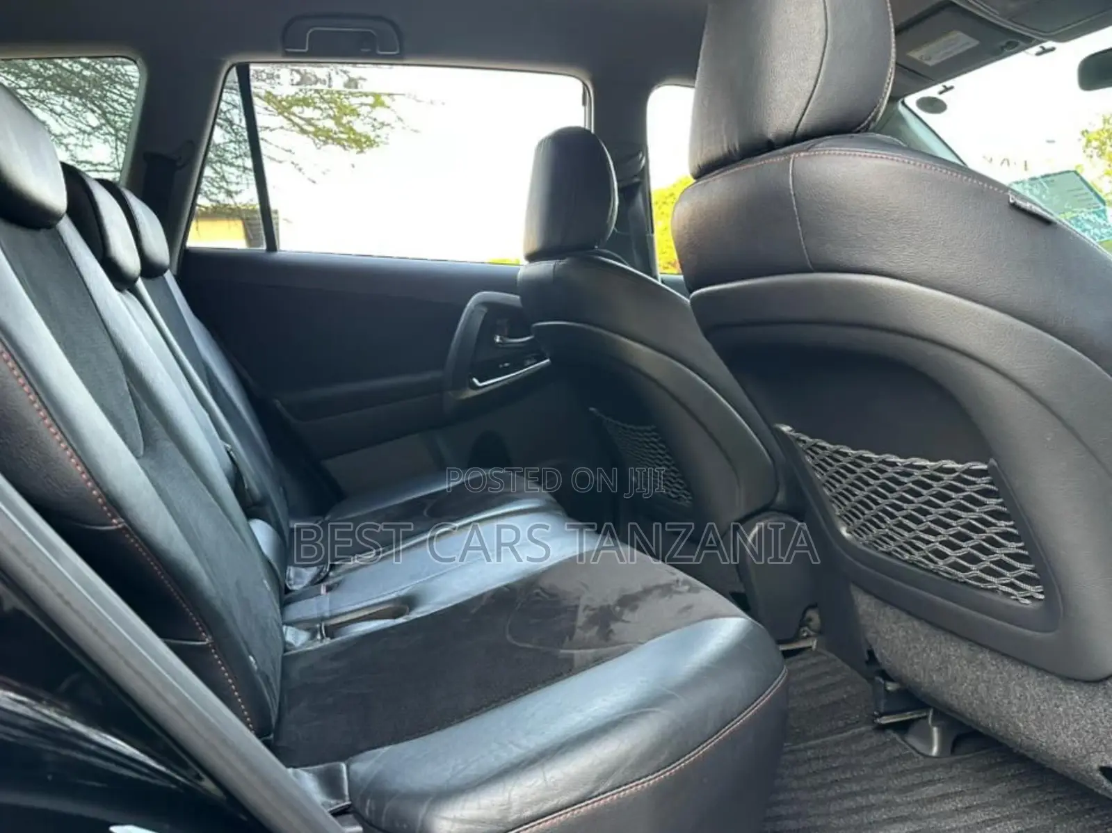 Toyota Vanguard 2012 Black