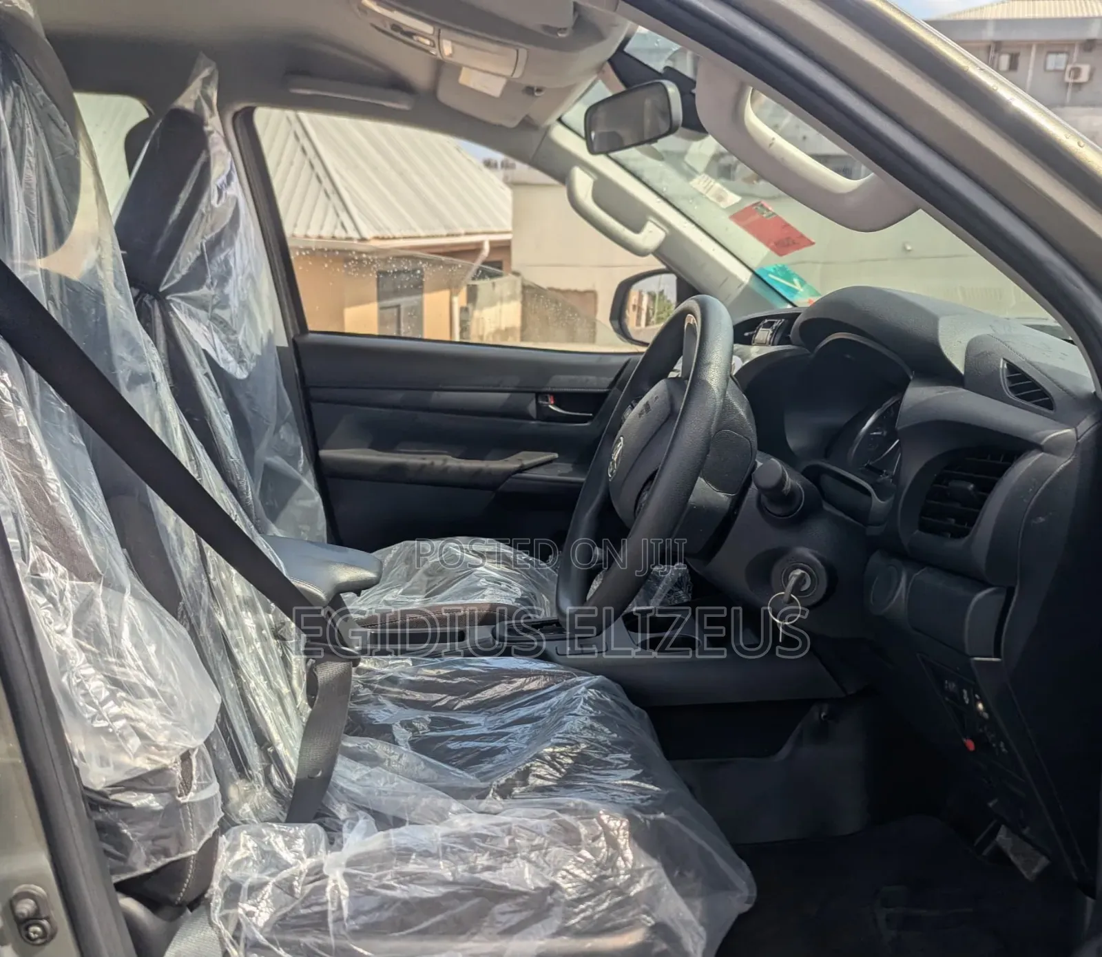 Toyota Hilux 2024 Gray