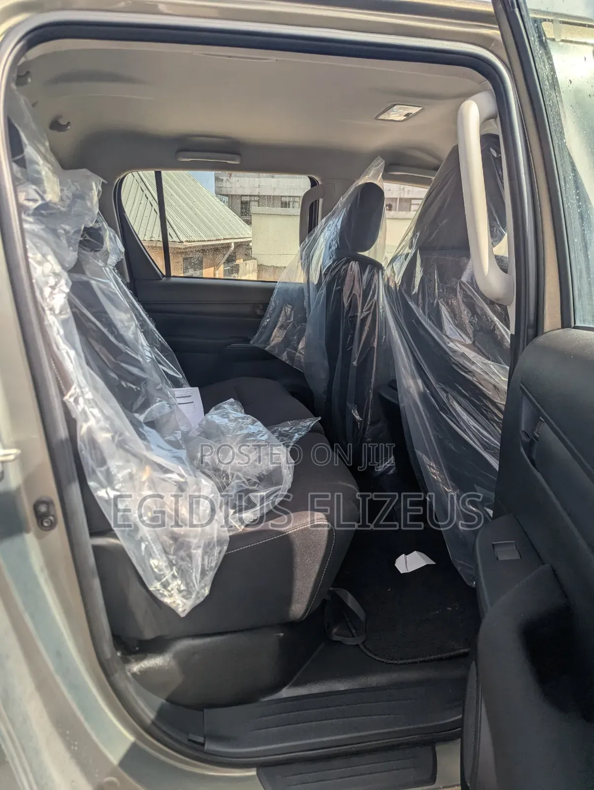 Toyota Hilux 2024 Gray