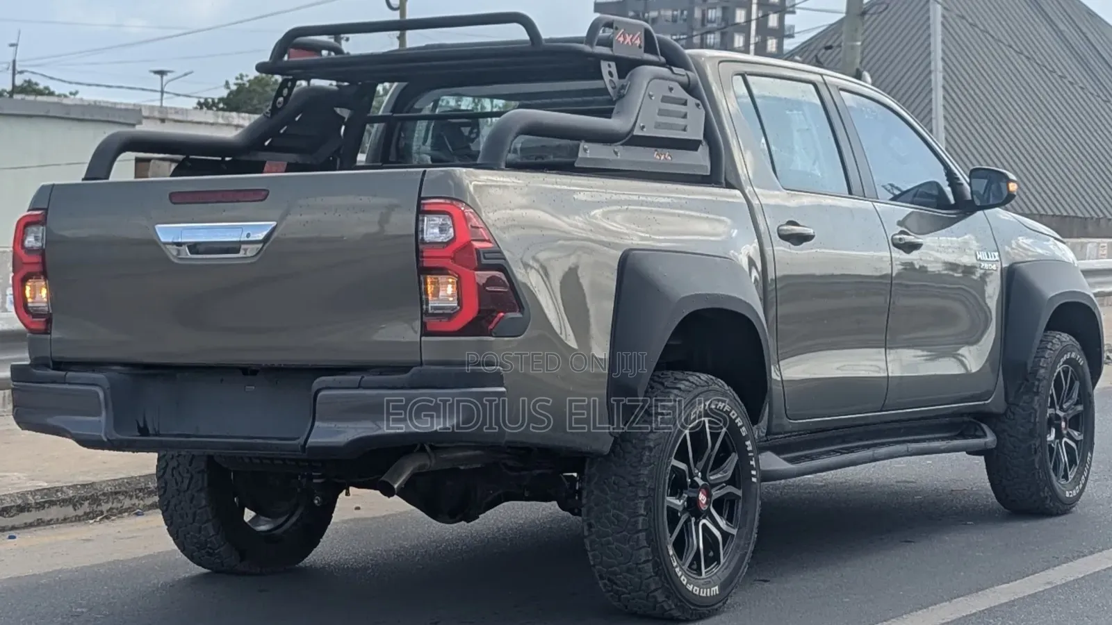 Toyota Hilux 2024 Gray