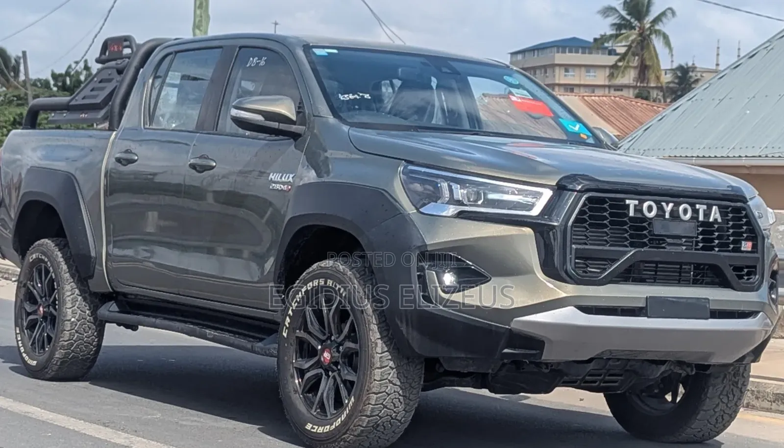 Toyota Hilux 2024 Gray