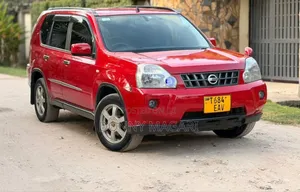 Nissan X-Trail 2.0 Petrol XE 2010 Red