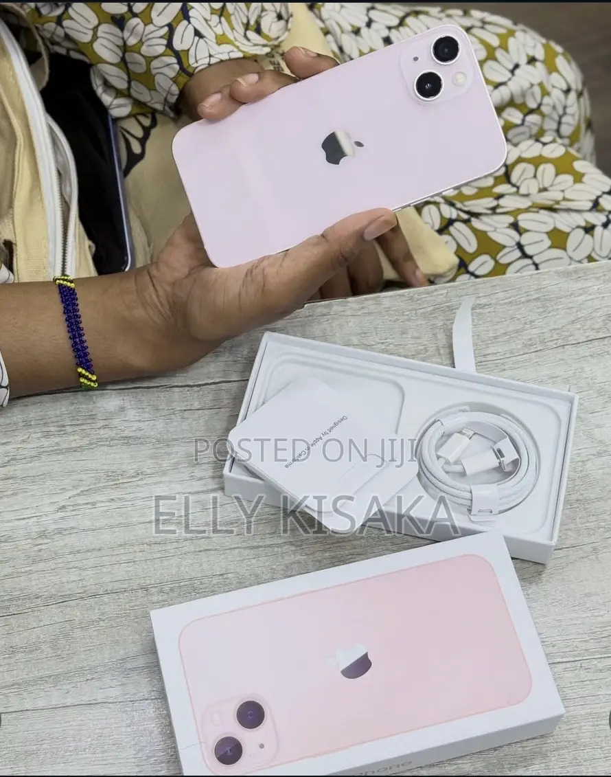 New Apple iPhone 13 128 GB Pink