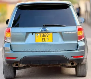 Subaru Forester 2010 Gray