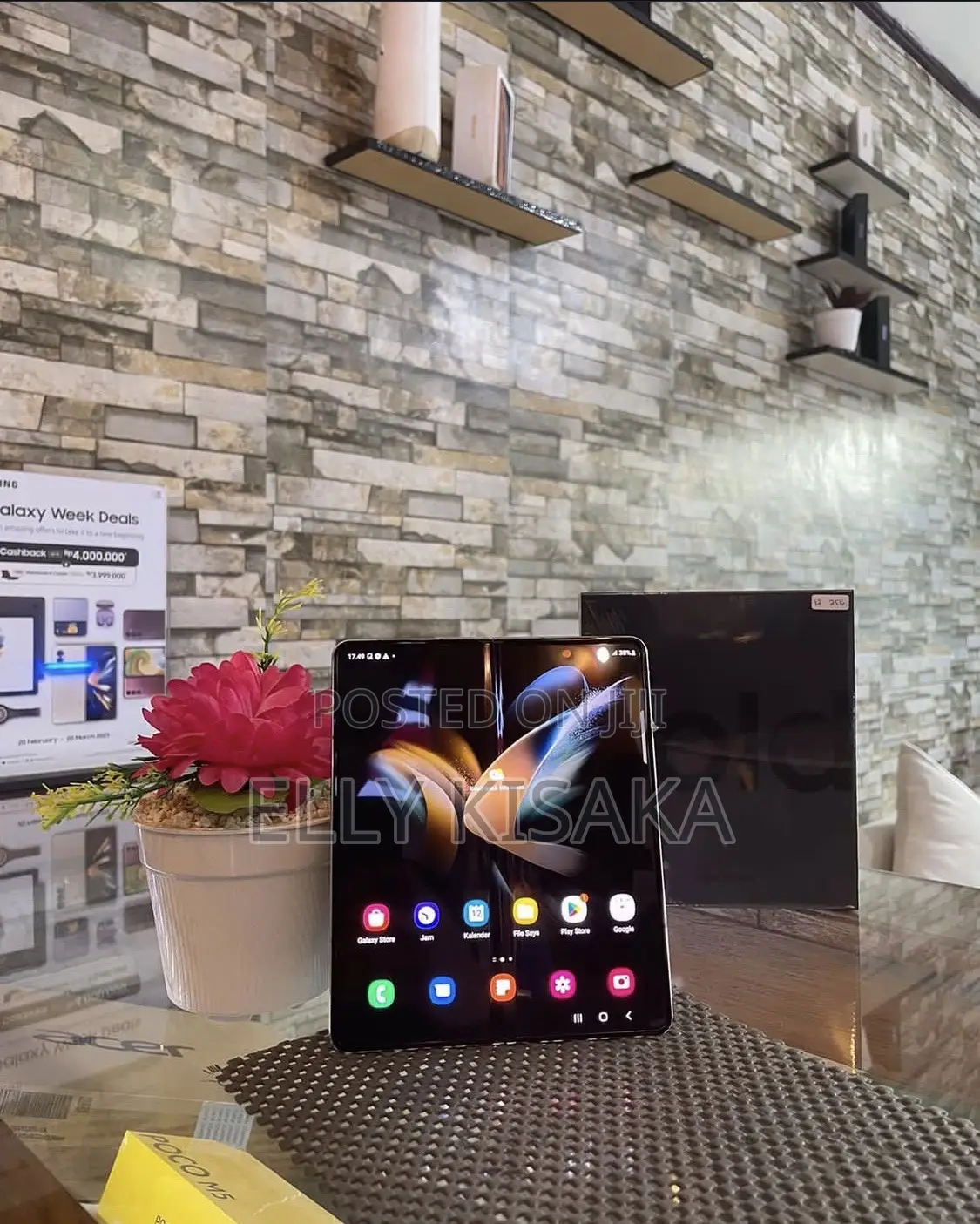 New Samsung Galaxy Z Fold4 256 GB Rose Gold