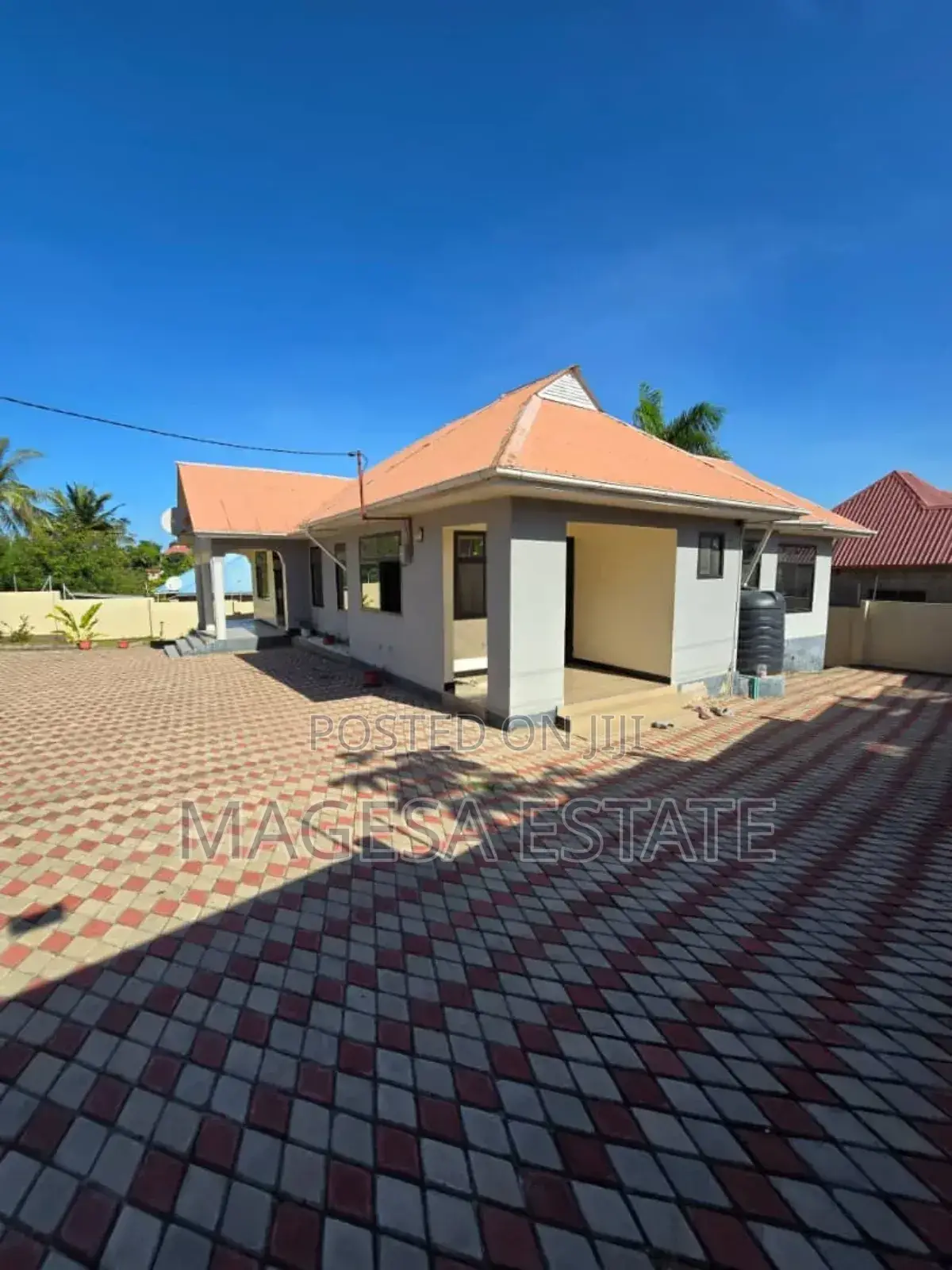 4bdrm House in Goba for sale