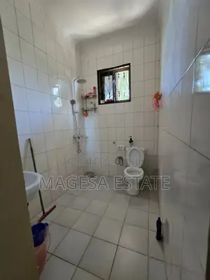 4bdrm House in Goba for sale