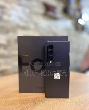 New Samsung Galaxy Z Fold4 256 GB Black