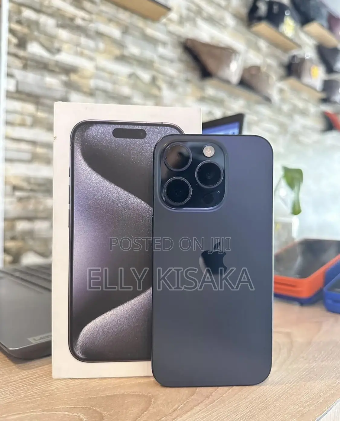 New Apple iPhone 15 Pro 256 GB Black