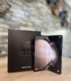 New Samsung Galaxy Z Fold 5 256 GB Black