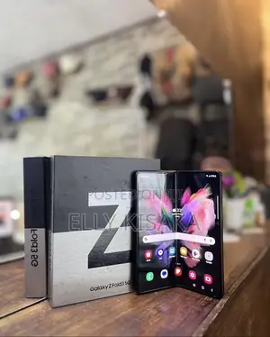 New Samsung Galaxy Z Fold 3 256 GB Black