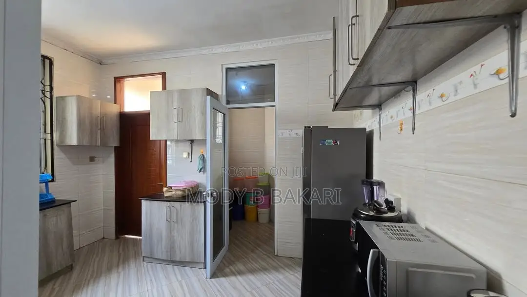4bdrm House in Goba for sale