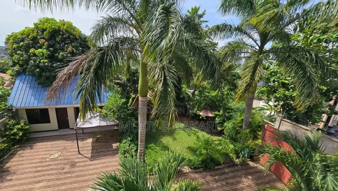 4bdrm House in Goba for sale