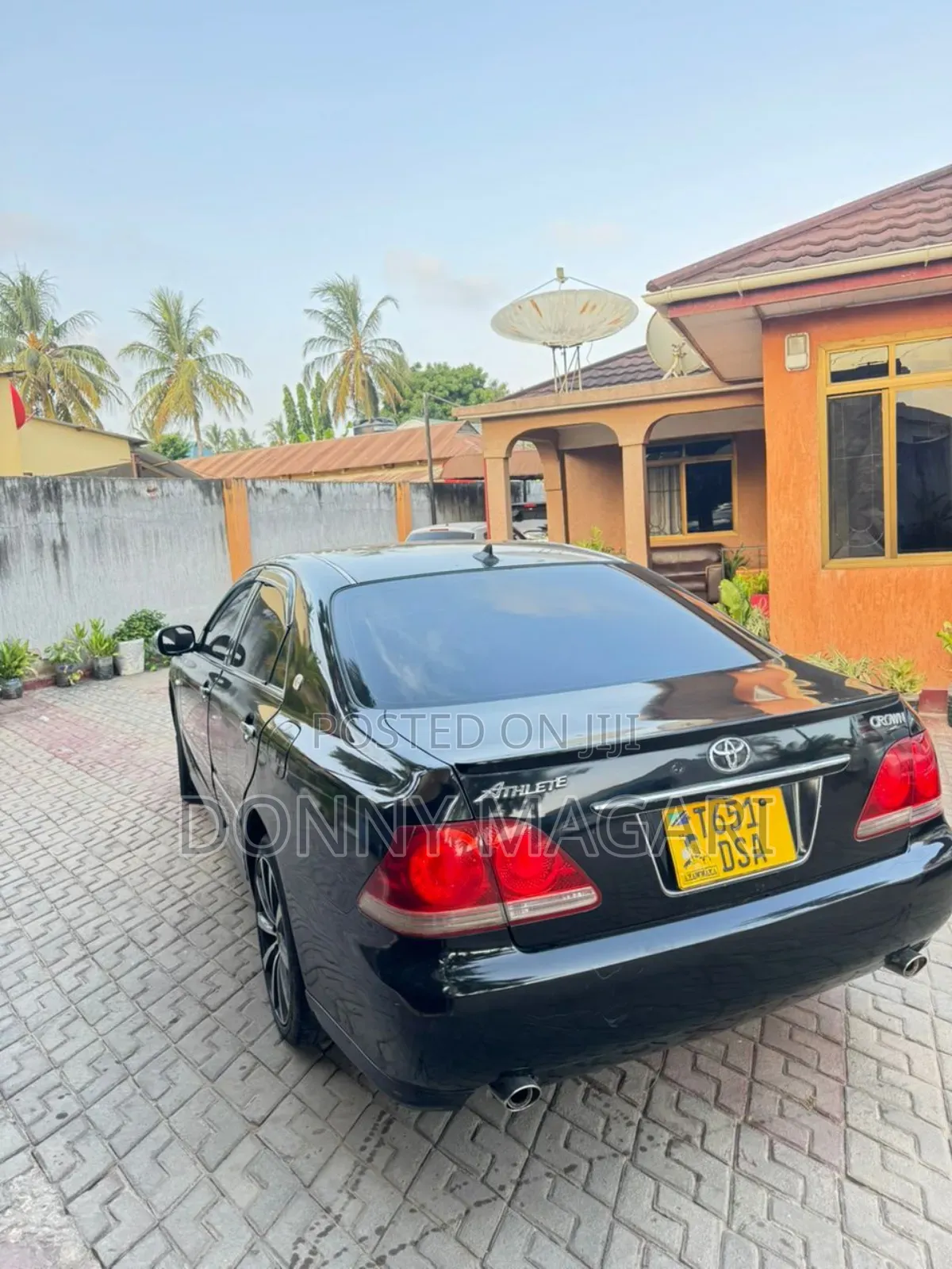 Toyota Crown 2004 Black